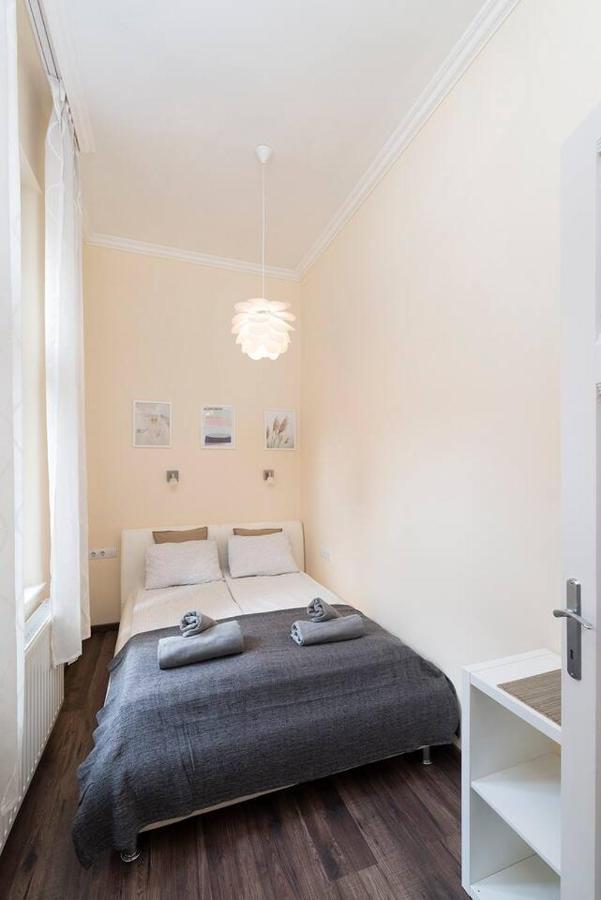 Vaci Street Premier Apartment Budapest Bagian luar foto